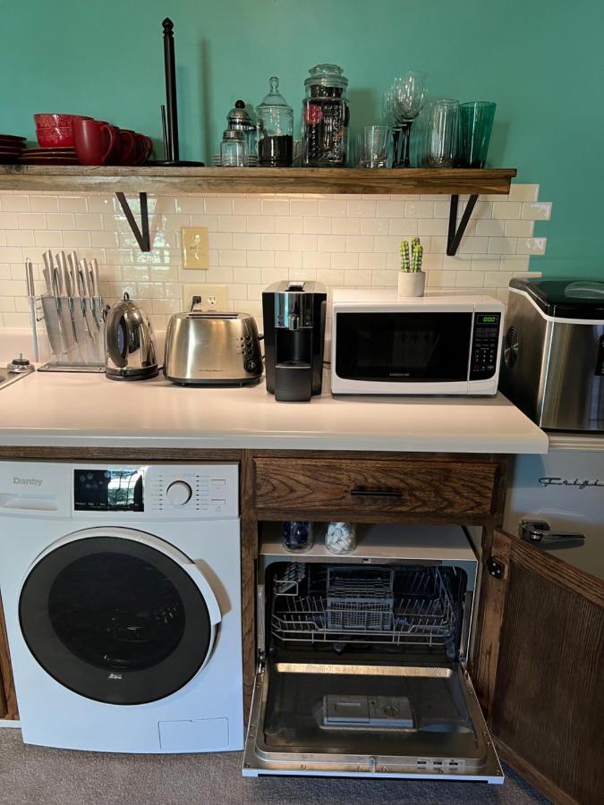Appartamento Cozy Loft With Parking And Private Patio W/ Grill Wilmington Esterno foto